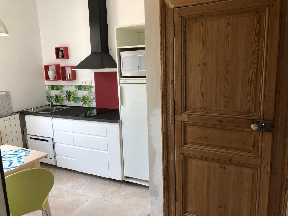 Maison Au Calme Au Coeur De Village Saint-Georges-dʼOrques エクステリア 写真