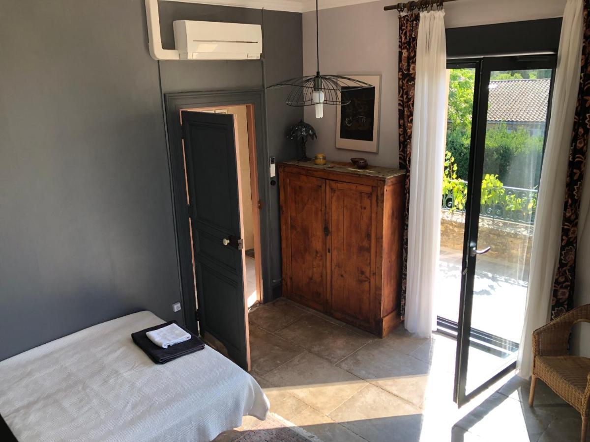 Maison Au Calme Au Coeur De Village Saint-Georges-dʼOrques エクステリア 写真