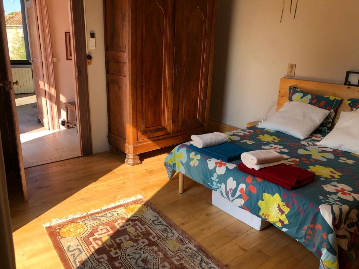 Maison Au Calme Au Coeur De Village Saint-Georges-dʼOrques エクステリア 写真